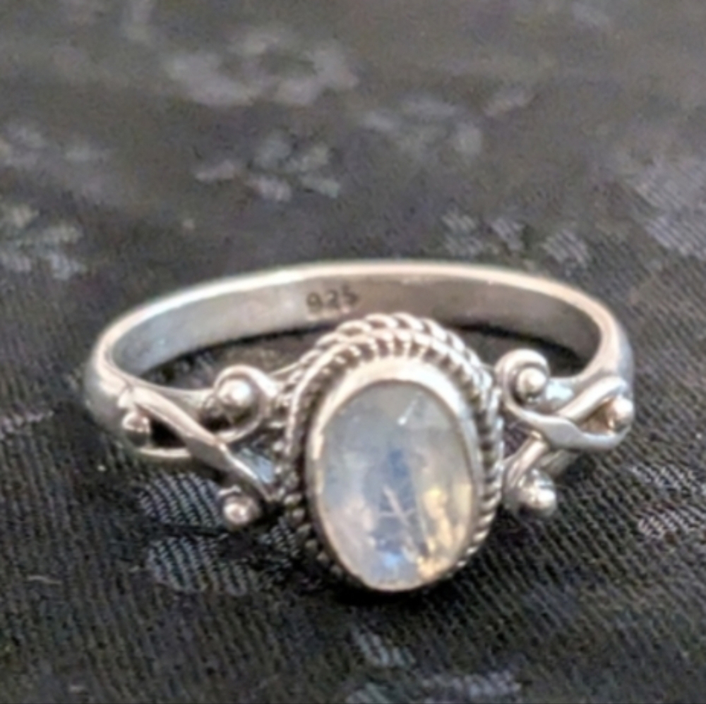 New Solid Sterling Silver Genuine Rainbow Moonstone Ring 925 Size Is 6.5 - 7